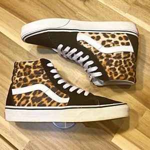 Women’s Leopard High-Top Vans - Size 8 - EUC
